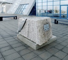 Základný kameň odbavovacej budovy letiska – terminálu letiska